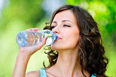 Как вода влияет на процессы жизнедеятельности  человека